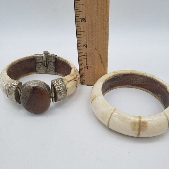 Lot of Vintage Carved Bone or Plastic Necklaces and Bracelets from India? - Picture 12 of 15